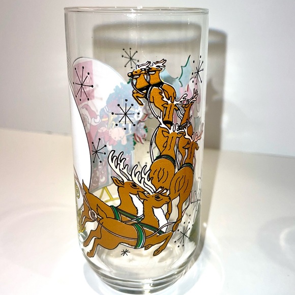 Coca-Cola Santa Rudolph Reindeer Vintage Drinking Glass 1983 McCrory Stores EUC - Picture 5 of 10
